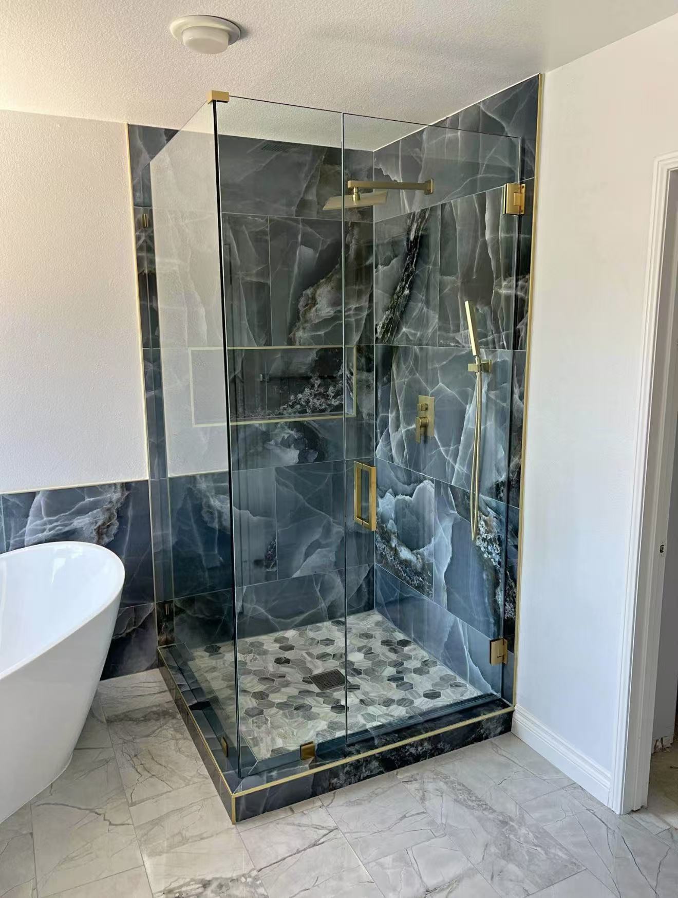Glass shower doors installed-Pivot/Swing door